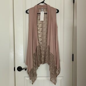#143 Women’s NWT Honeyme Sleeveless Tan Lace taupe Cardigan size small